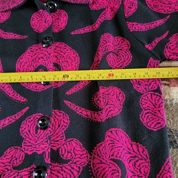 Model France 3/4 sleeve sweater/blouse. - Picture 7 of 9